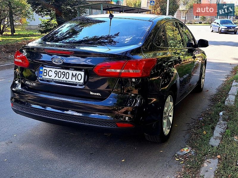 Седан Ford Focus 2015 в Дрогобыче