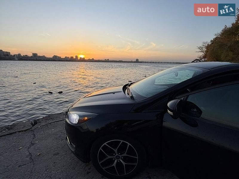 Хетчбек Ford Focus 2017 в Дніпрі