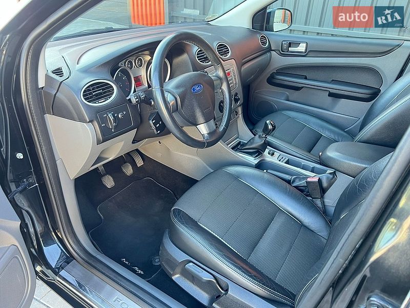 Универсал Ford Focus 2010 в Хороле фото 11 Универсал Ford Focus 2010 в Хороле