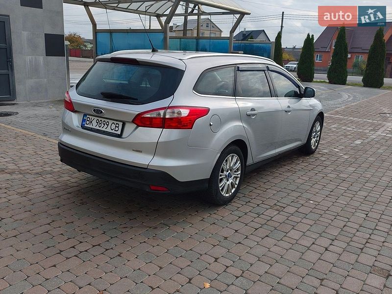 Универсал Ford Focus 2012 в Сарнах
