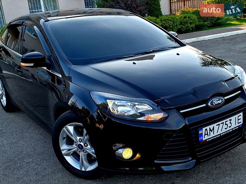 Седан Ford Focus 2013 в Песочине