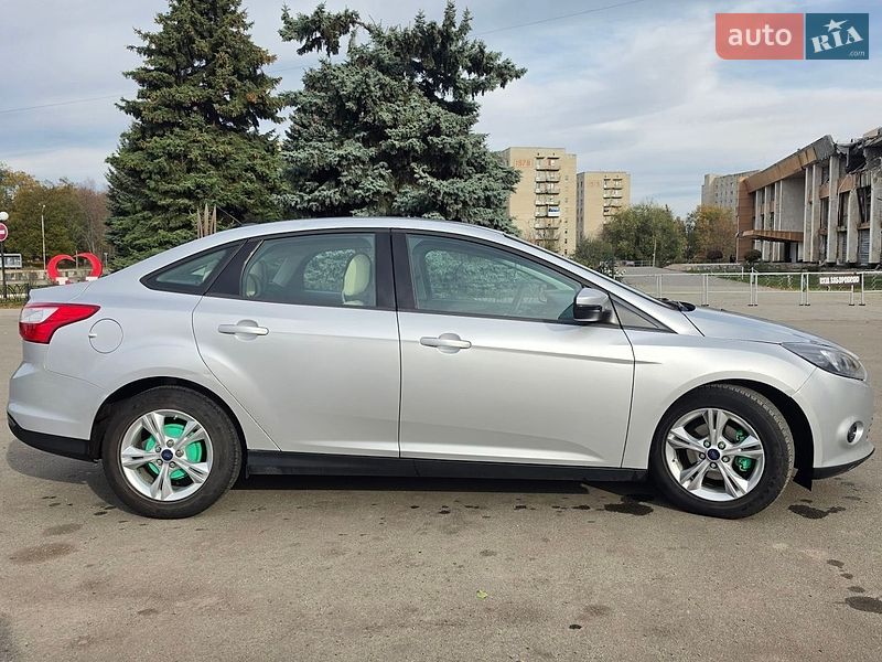 Седан Ford Focus 2013 в Лозовій