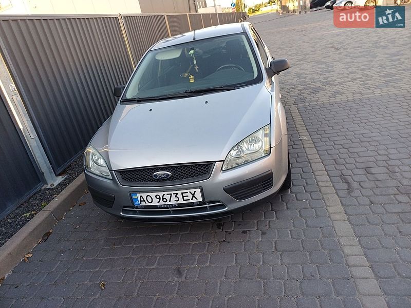 Хетчбек Ford Focus 2005 в Мукачевому