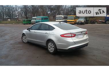 Седан Ford Fusion 2014 в Ровно