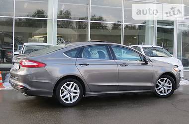 Седан Ford Fusion 2014 в Киеве