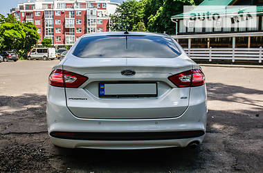 Седан Ford Fusion 2016 в Львове