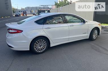 Седан Ford Fusion 2013 в Киеве