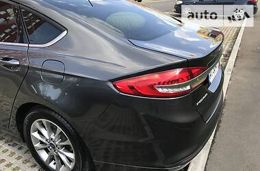 Седан Ford Fusion 2017 в 