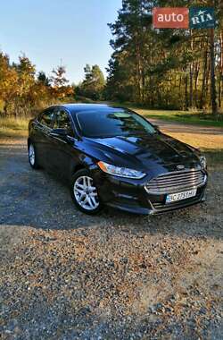 Седан Ford Fusion 2014 в Яворове