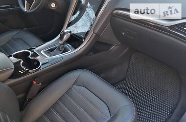 Седан Ford Fusion 2014 в 
