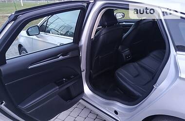 Седан Ford Fusion 2018 в 
