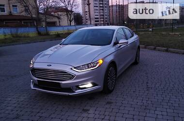 Седан Ford Fusion 2018 в 