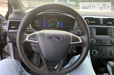 Седан Ford Fusion 2015 в 