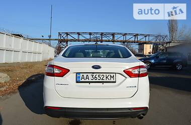 Седан Ford Fusion 2015 в Киеве