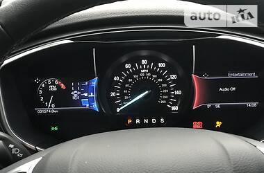 Седан Ford Fusion 2016 в 
