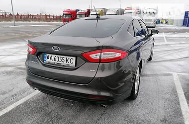 Седан Ford Fusion 2015 в 