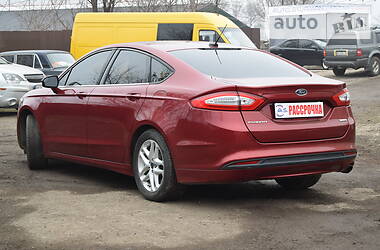 Седан Ford Fusion 2013 в 