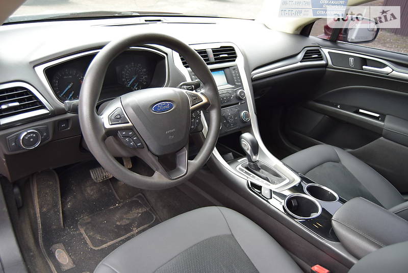 Седан Ford Fusion 2013 в Кривом Роге