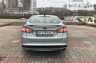 Седан Ford Fusion 2014 в 