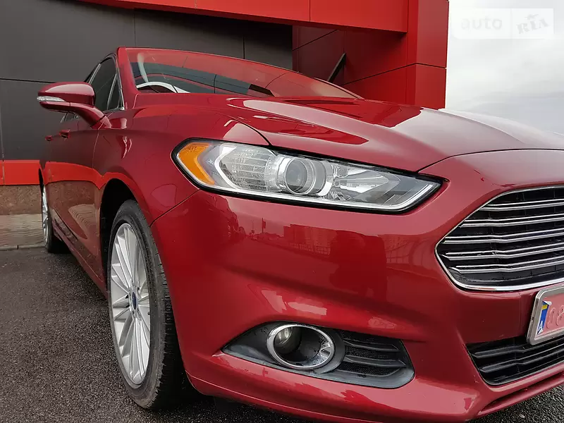 Седан Ford Fusion 2014 в 