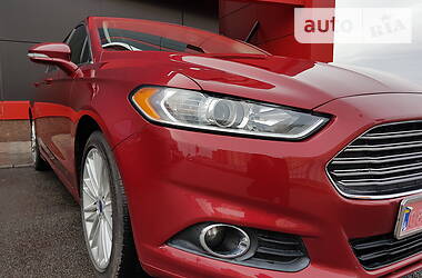 Седан Ford Fusion 2014 в 