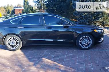 Седан Ford Fusion 2015 в 