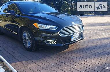 Седан Ford Fusion 2015 в 