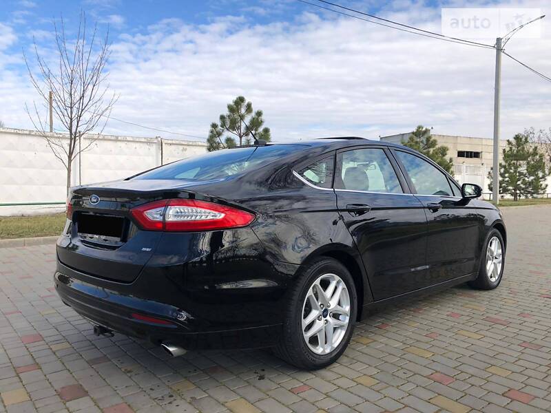 Седан Ford Fusion 2016 в Ізмаїлі