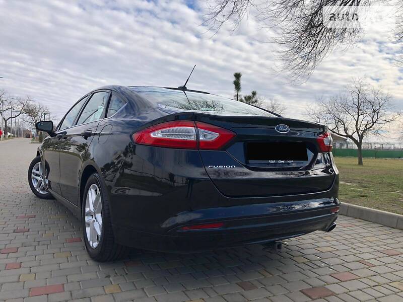 Седан Ford Fusion 2016 в Ізмаїлі