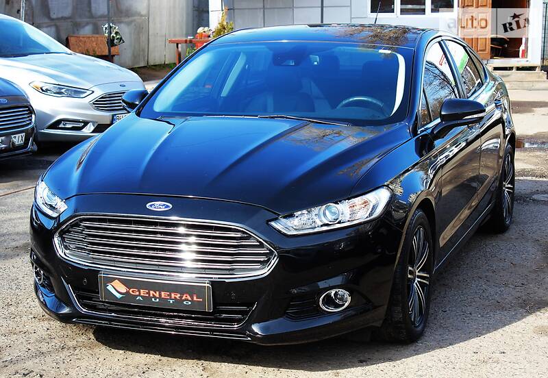 Седан Ford Fusion 2015 в Одесі