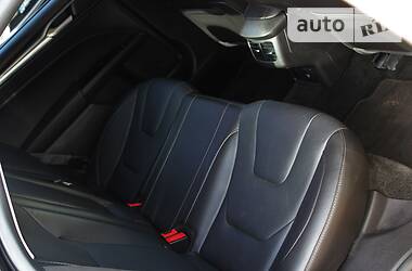 Седан Ford Fusion 2015 в 