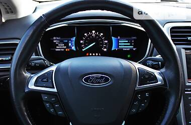 Седан Ford Fusion 2015 в 
