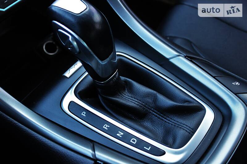 Седан Ford Fusion 2015 в Одесі