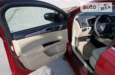 Седан Ford Fusion 2014 в 