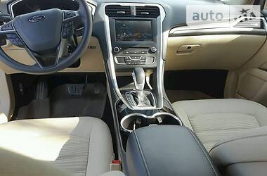 Седан Ford Fusion 2015 в 