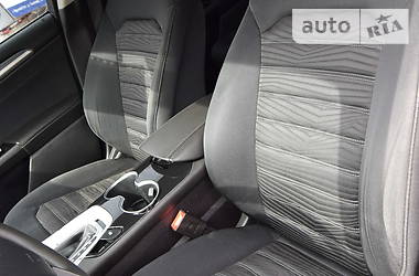 Седан Ford Fusion 2016 в 