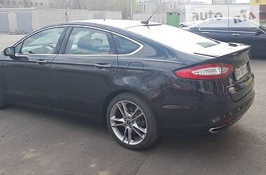 Седан Ford Fusion 2013 в 
