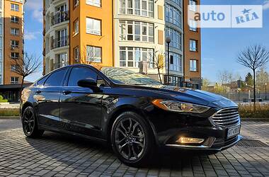 Седан Ford Fusion 2018 в 
