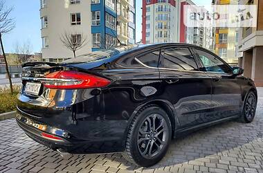 Седан Ford Fusion 2018 в 
