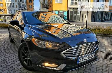 Седан Ford Fusion 2018 в 