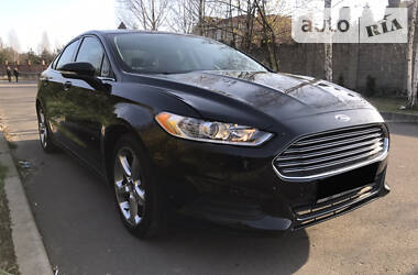Седан Ford Fusion 2012 в 
