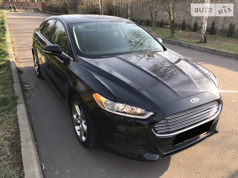 Седан Ford Fusion 2012 в Рівному