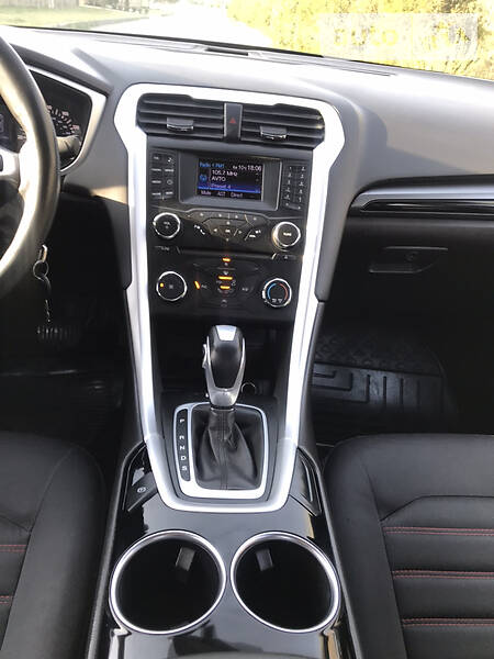 Седан Ford Fusion 2012 в Рівному