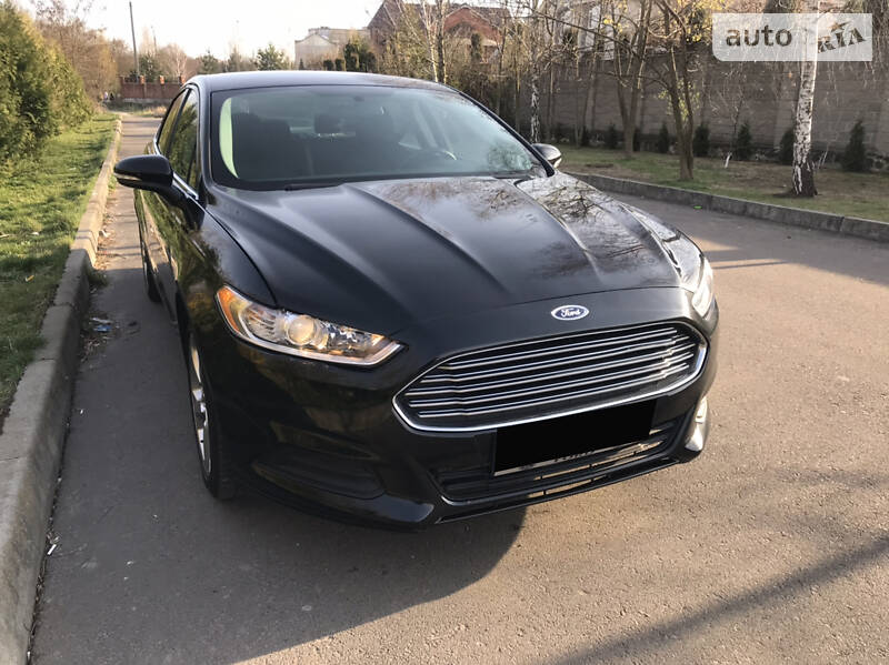Седан Ford Fusion 2012 в Рівному