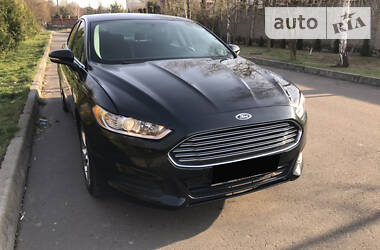 Седан Ford Fusion 2012 в 