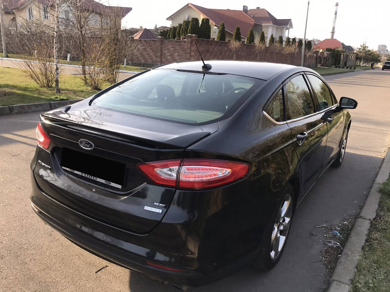 Седан Ford Fusion 2012 в Рівному
