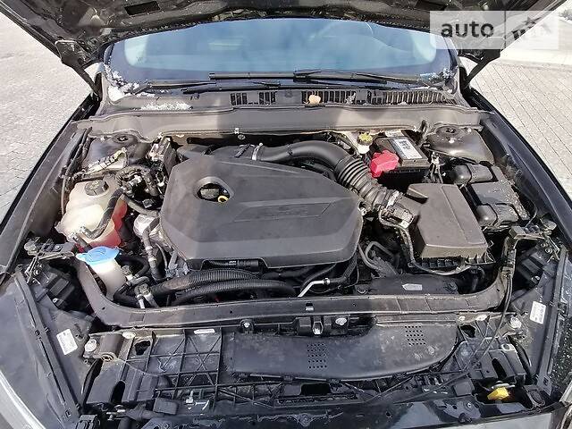 Седан Ford Fusion 2013 в Львові