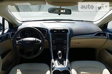 Седан Ford Fusion 2014 в 
