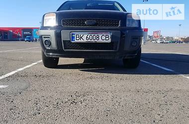 Внедорожник / Кроссовер Ford Fusion 2005 в 