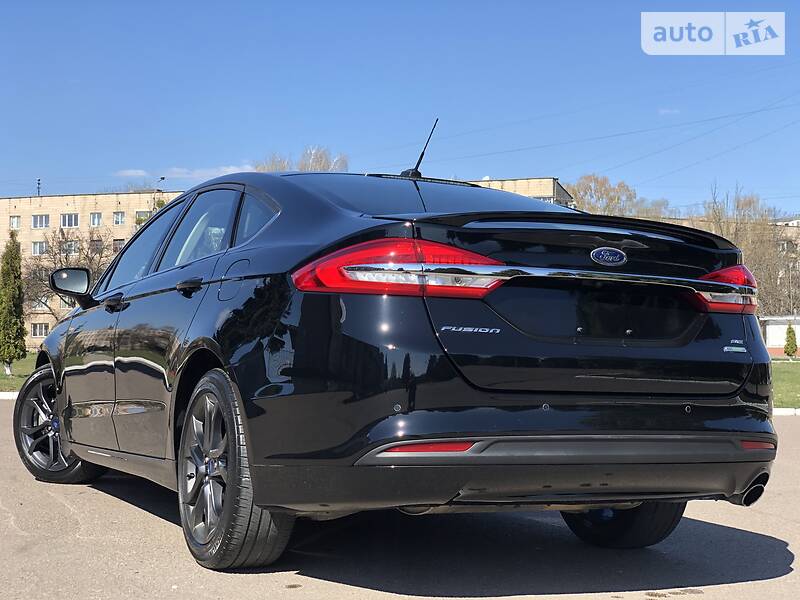 Седан Ford Fusion 2018 в Рівному
